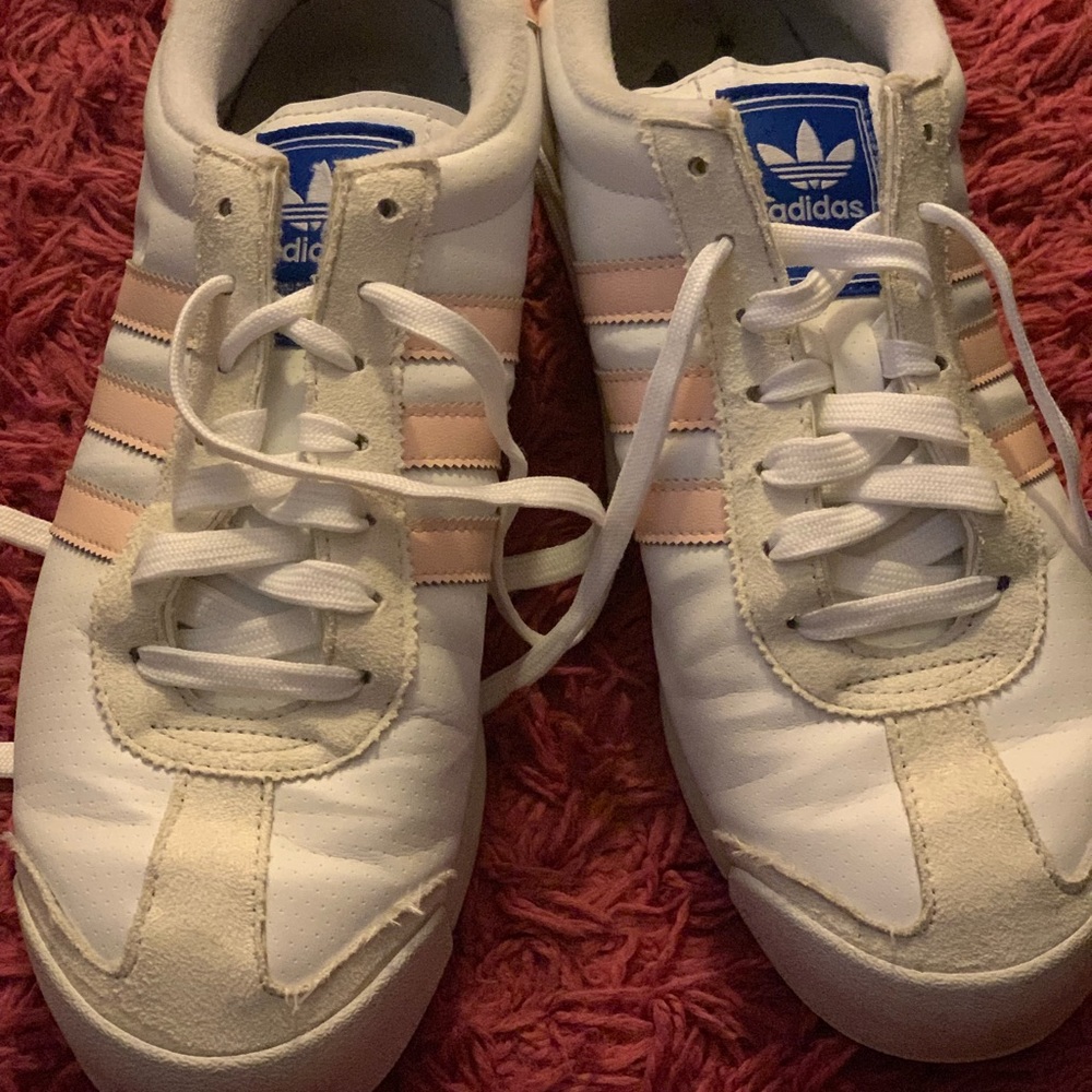 Adidas samoas